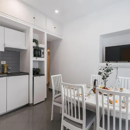 The Rent - Two-bedroom In Colosseum Area Appartamento Roma